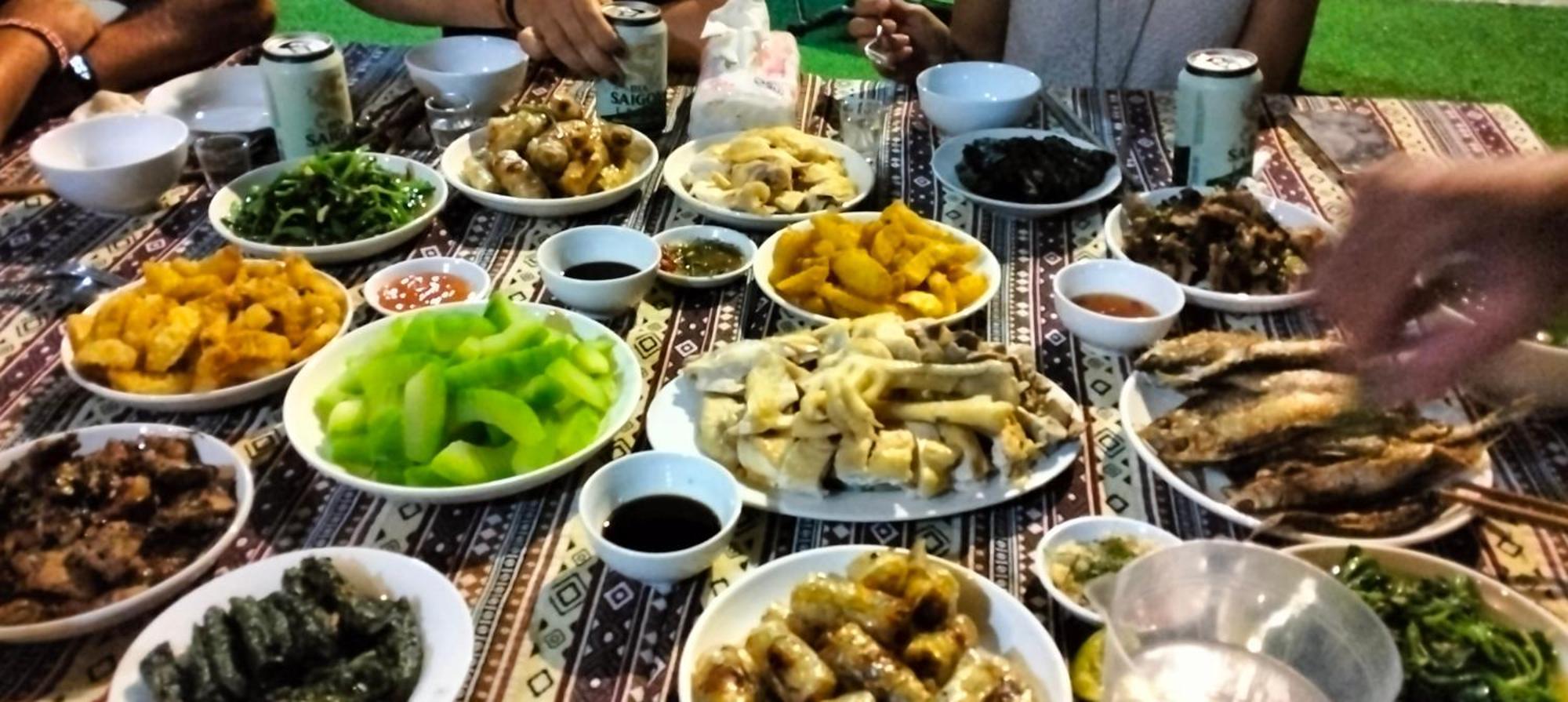Tran Thuc Homestay-Ba Be Buitenkant foto